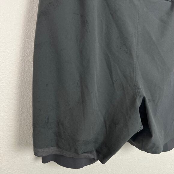 Lululemon Men's Size Medium Surge Lined Shorts 6" Dark Gray Pockets Running - Picture 9 of 9